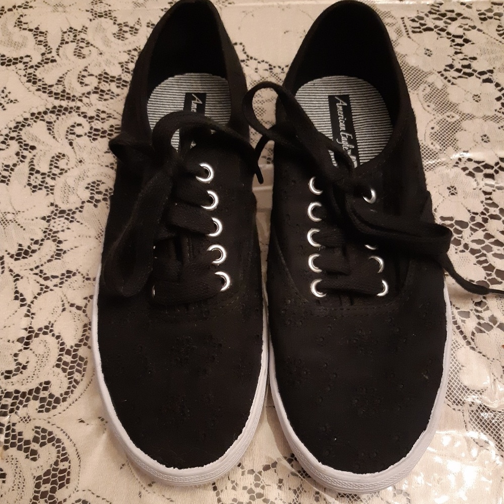 American Eagle Black Eyelet Sneakers Size 6